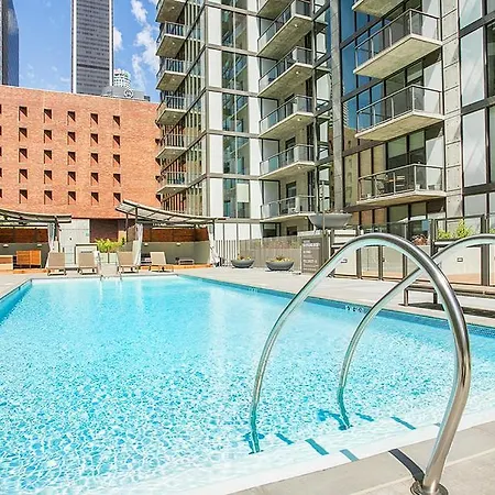 2 Bed 2 Bath Contemporary High Rise Dtla Living Apartment
